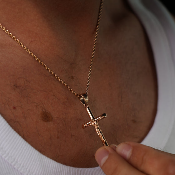 CRUCIFIX PENDANT (ROSE GOLD)