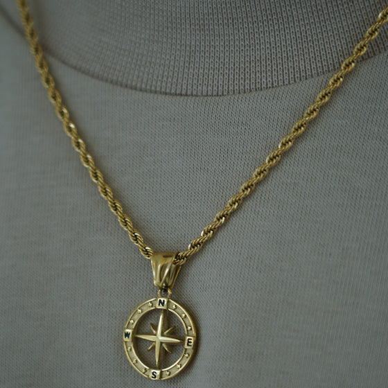 NORTH STAR PENDANT (GOLD)